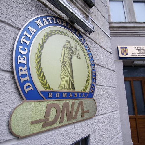 Directorul din Ministerul Transporturilor, judecat pentru mită de către DNA