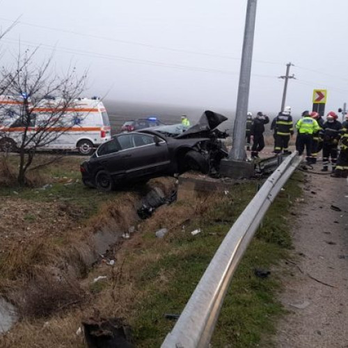 Accident rutier grav la intrarea în Plosca dinspre Alexandria, doi tineri de 19 ani răniți