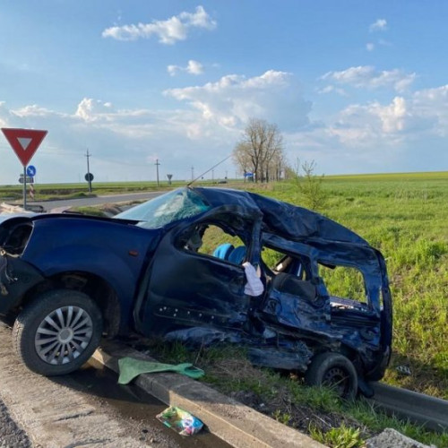 Accident pe Centura Alexandriei: 2 persoane la spital