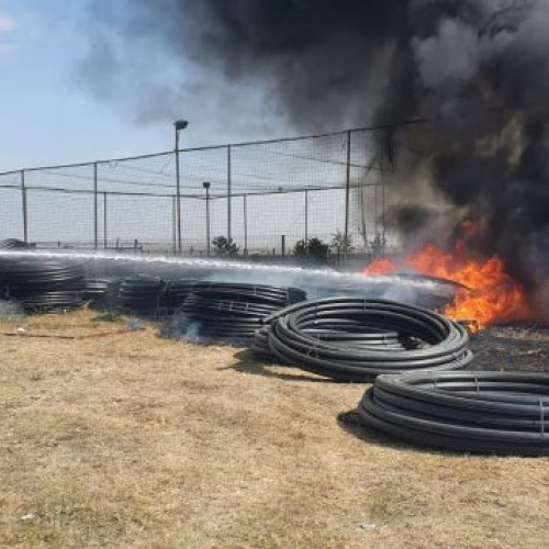 Pagube în valoare de 70.000 lei în urma unui incendiu la târgul din Buzescu