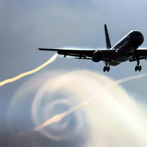 Video&Foto „Fiori la înălțime”. Turbulențele din timpul călătoriilor cu avionul, mai frecvente și mai severe. Care este explicația specialiștilor