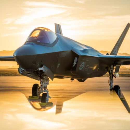 Elveția reevaluează cumpărarea de avioane F-35 după ce Donald Trump a impus țării o taxă vamală de 39%