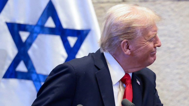 Deputații arabi scoși din Knesset în timpul discursului lui Trump