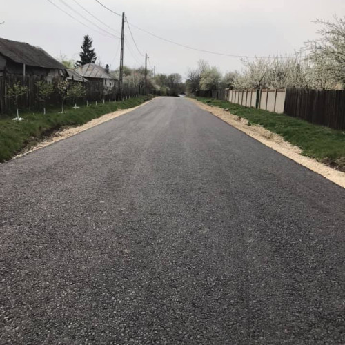 Proiecte PNDL finalizează modernizarea drumurilor din satele teleormănene pentru a îmbunătăți infrastructura rurală