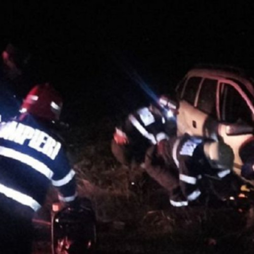 Accident mortal pe DJ 701: Două victime după ce mașina lor a derapat de pe carosabil